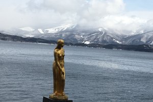 田泽湖旅游攻略